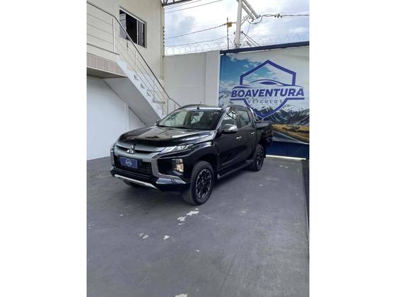 MITSUBISHI L200 TRITON 2.4 16V TURBO DIESEL SPORT HPE CD 4P 4X4 AUTOMÁTICO
